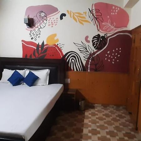 Throttle Shrottle Moto Hostel Manāli Dış mekan fotoğraf