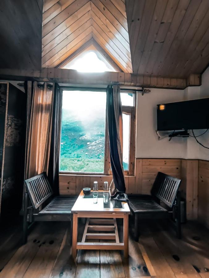 Throttle Shrottle Moto Hostel Manāli Dış mekan fotoğraf