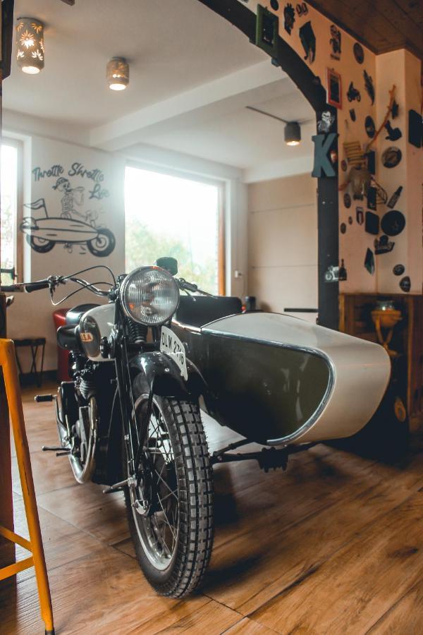 Throttle Shrottle Moto Hostel Manāli Dış mekan fotoğraf