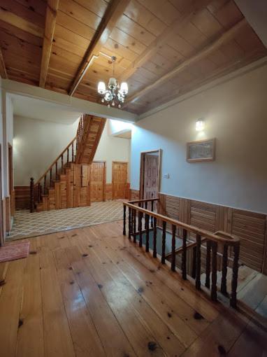 Throttle Shrottle Moto Hostel Manāli Dış mekan fotoğraf